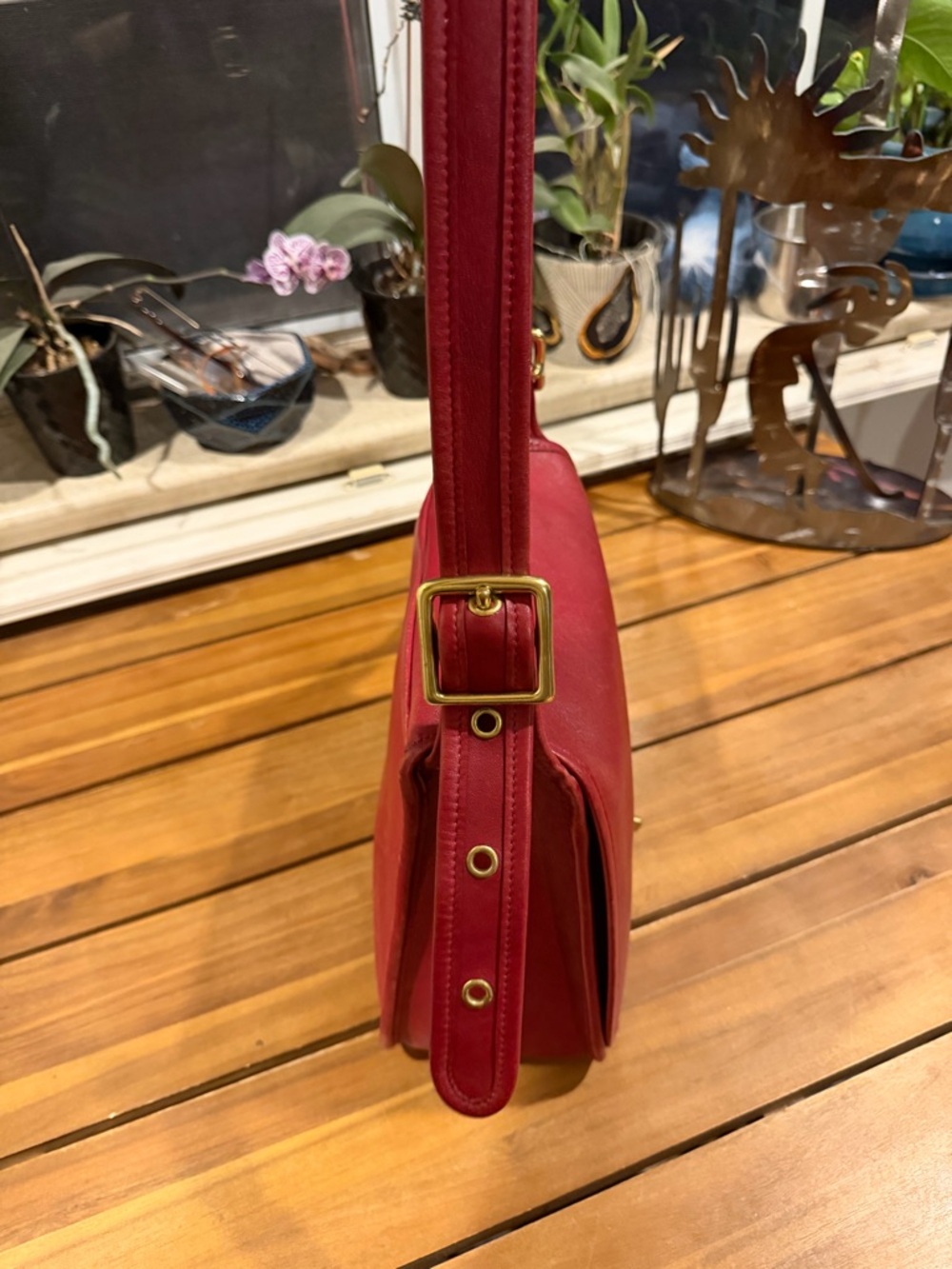 Vintage Coach Red Leather Stewardess 9525 Bag with Gold-Tone Hardware - Picture 3 of 15